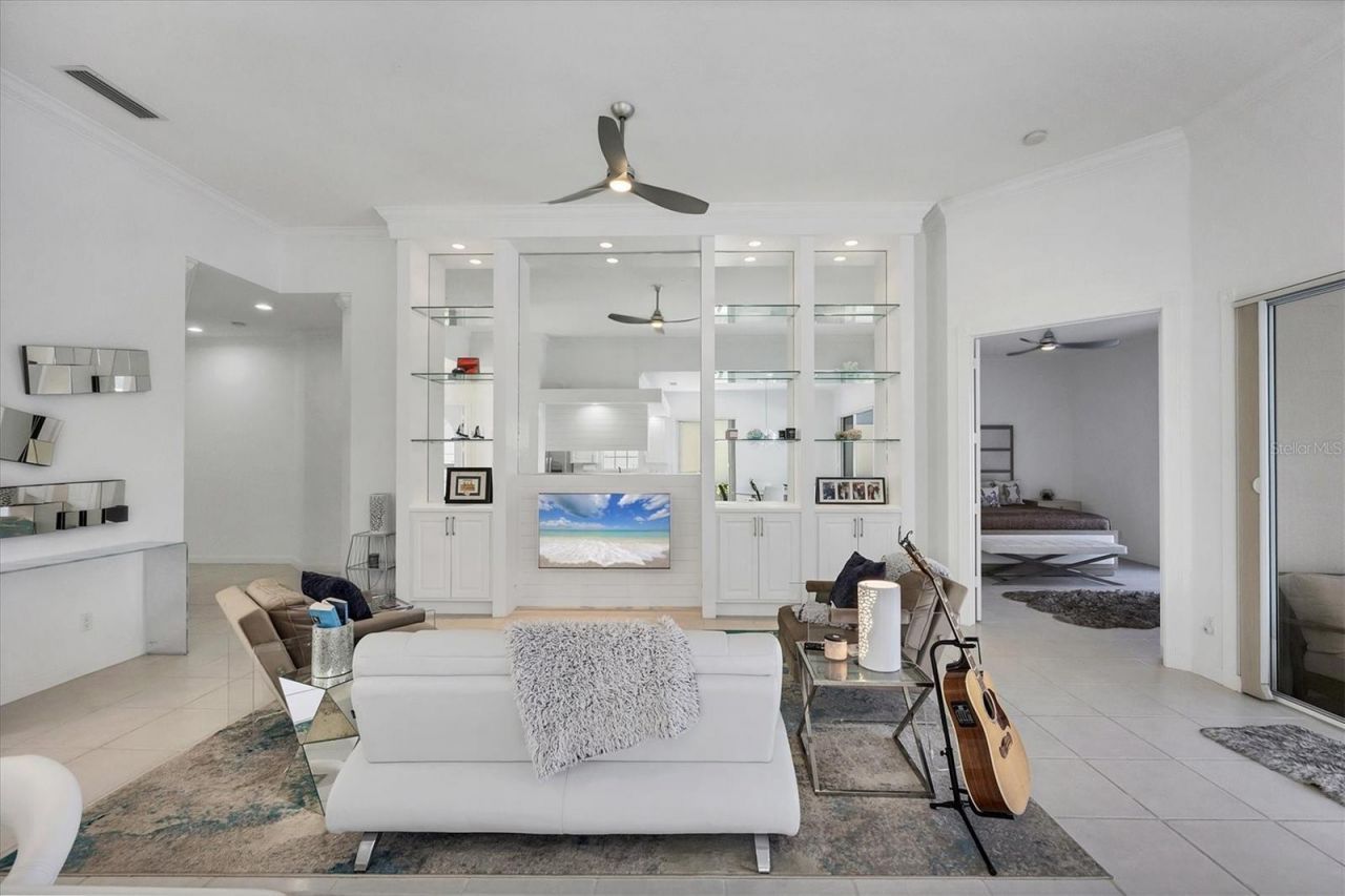 5573 Lucia Place, Sarasota, FL 34238 Photo