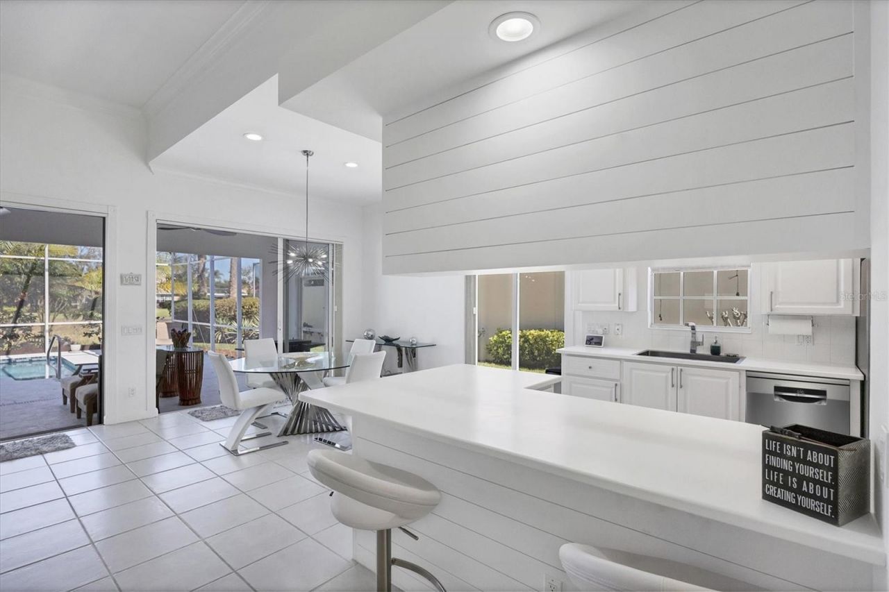 5573 Lucia Place, Sarasota, FL 34238 Photo