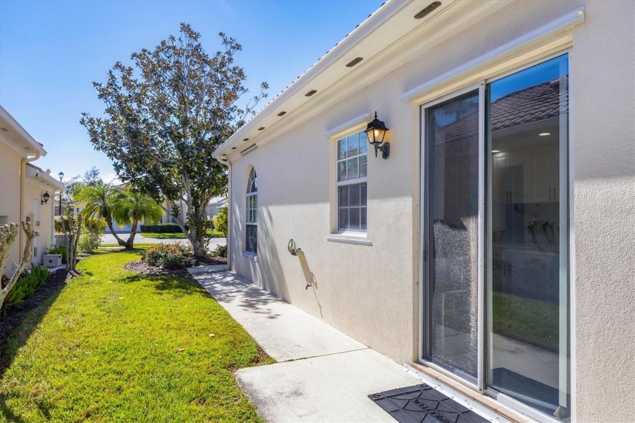 5573 Lucia Place, Sarasota, FL 34238 Photo