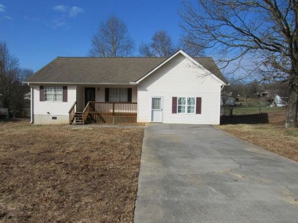 859 Buck Boulevard SE, Calhoun, GA 30701