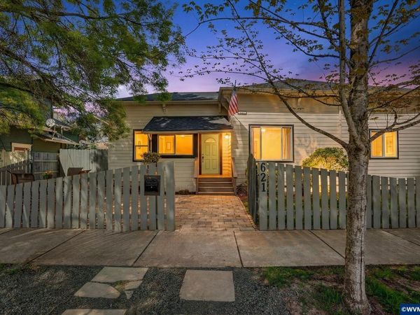 621 SE 4TH Av, Albany, OR 97231