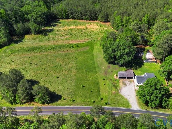10439 Ashcake Road, Hanover, VA 23005