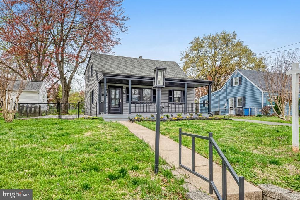 122 SCOTT DRIVE, MANASSAS PARK, VA 20111