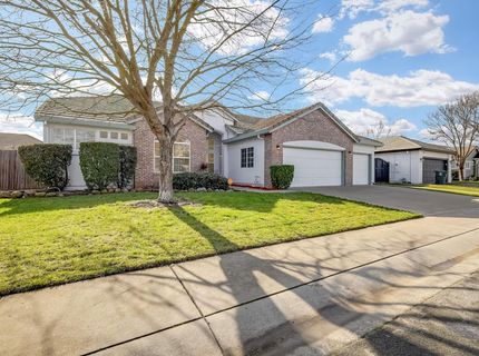 2004 Falls Dr, Yuba City, CA 95993 Photo