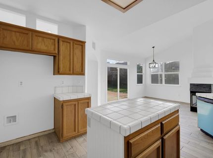 2004 Falls Dr, Yuba City, CA 95993 Photo