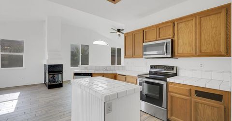 2004 Falls Dr, Yuba City, CA 95993 Photo