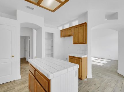 2004 Falls Dr, Yuba City, CA 95993 Photo