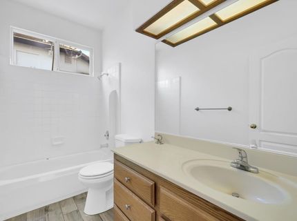 2004 Falls Dr, Yuba City, CA 95993 Photo