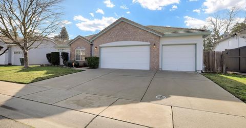 2004 Falls Dr, Yuba City, CA 95993 Photo