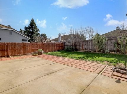 2004 Falls Dr, Yuba City, CA 95993 Photo