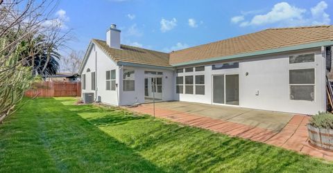 2004 Falls Dr, Yuba City, CA 95993 Photo