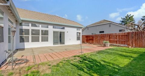 2004 Falls Dr, Yuba City, CA 95993 Photo