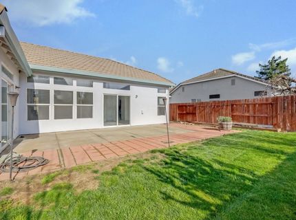 2004 Falls Dr, Yuba City, CA 95993 Photo