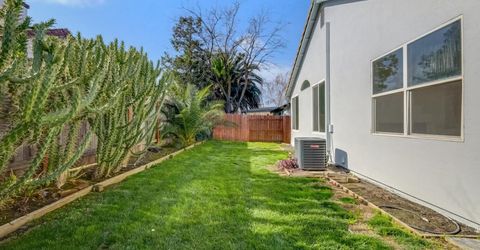 2004 Falls Dr, Yuba City, CA 95993 Photo