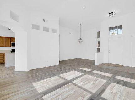 2004 Falls Dr, Yuba City, CA 95993 Photo