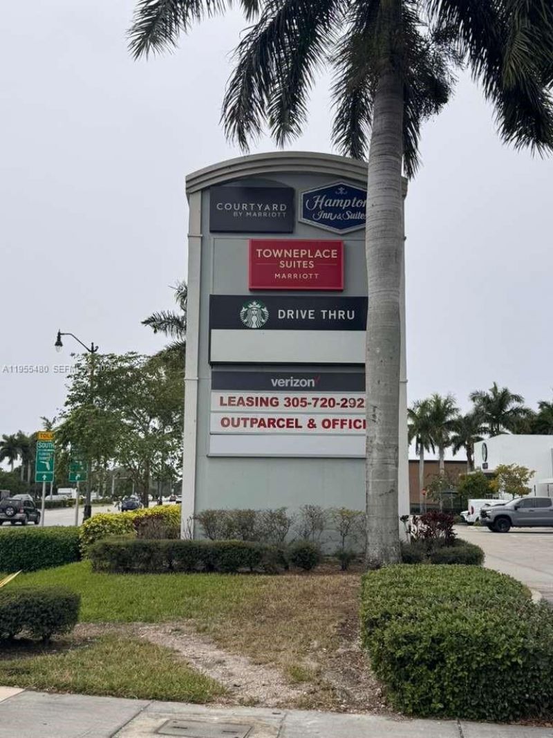 2721 SE 26th Rd, Unit 2721, Homestead, FL 33035 Photo