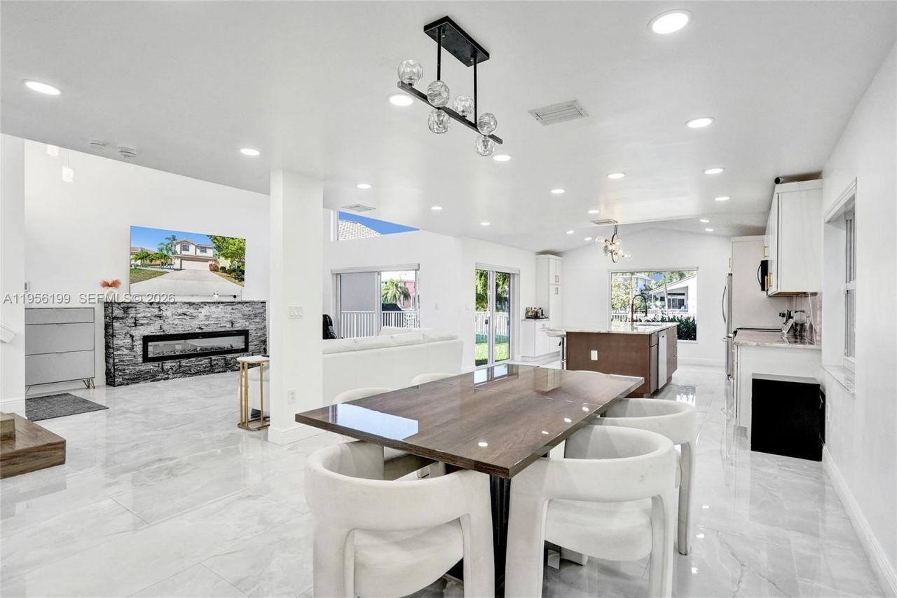 5380 NW 117th Ave , Coral Springs, FL 33076 Photo