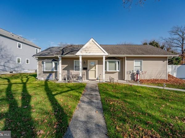 33 W MEYRAN AVENUE , SOMERS POINT, NJ 08244