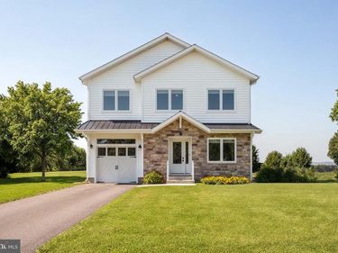 17997 OLD TRIANGLE ROAD, TRIANGLE, VA 22172