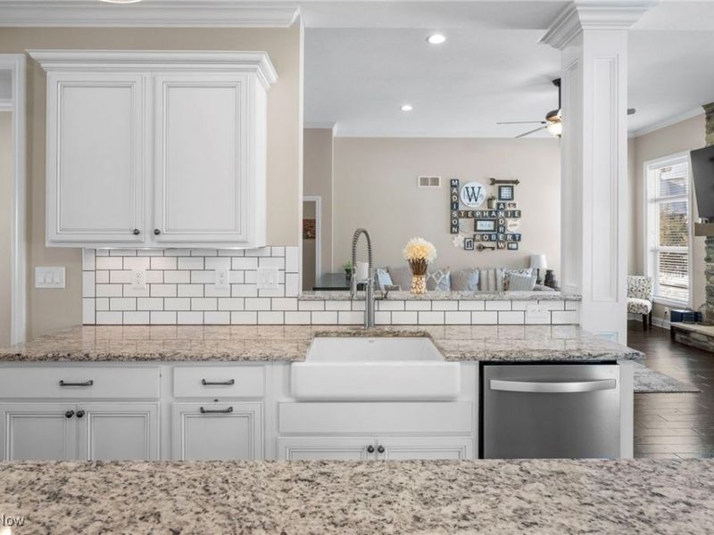 6240 Highland Green Drive, Medina, OH 44256 Photo 6