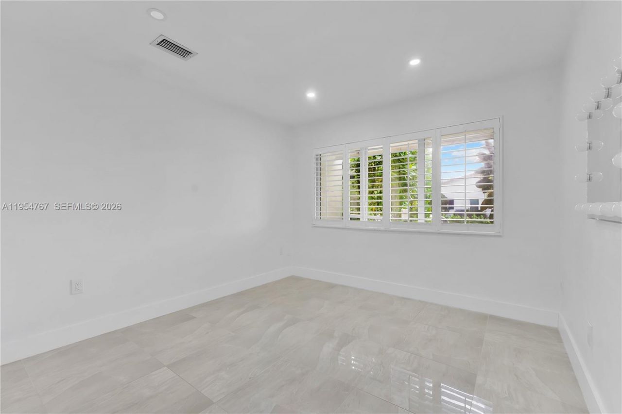 3605 NW 83rd Ave, Sunrise, FL 33351 Photo