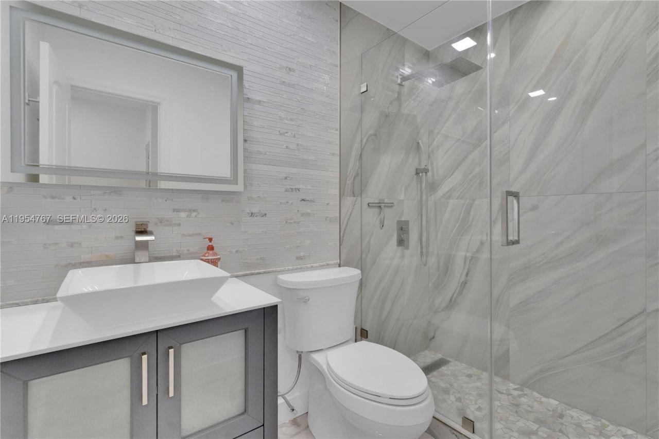 3605 NW 83rd Ave, Sunrise, FL 33351 Photo