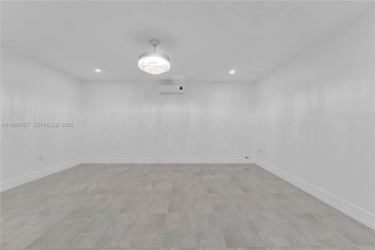 3605 NW 83rd Ave, Sunrise, FL 33351 Photo