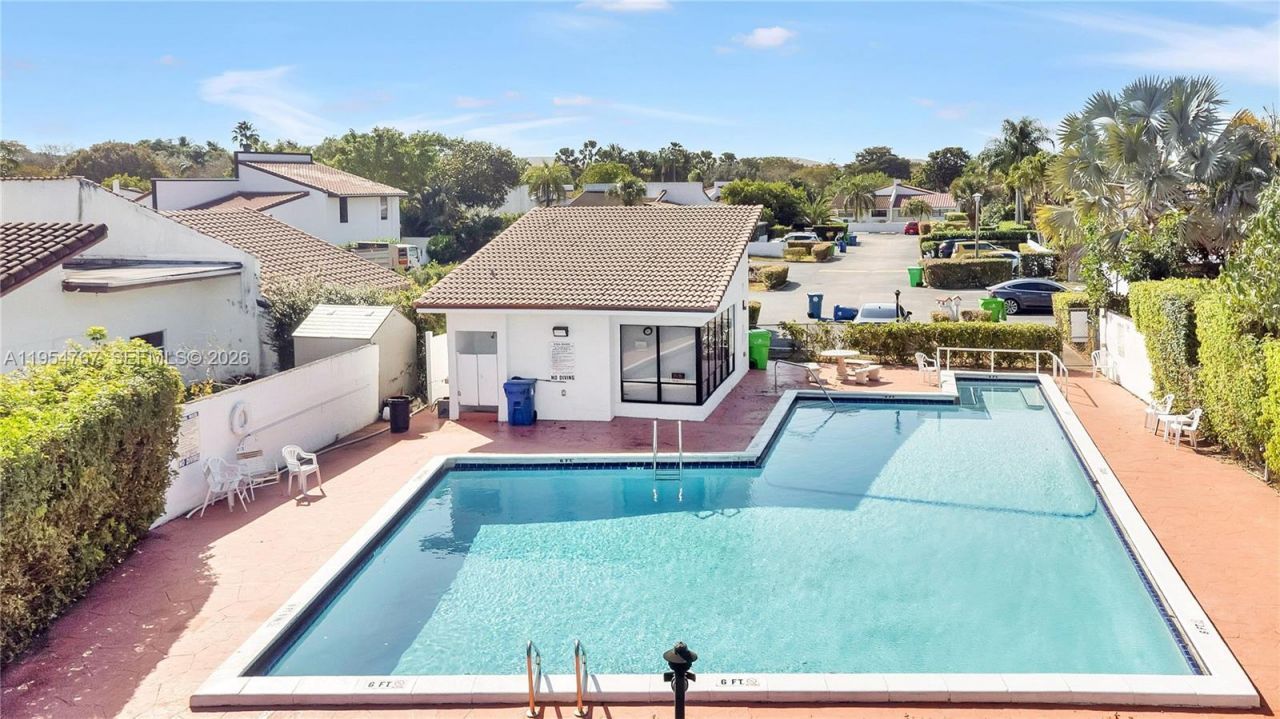 3605 NW 83rd Ave, Sunrise, FL 33351 Photo