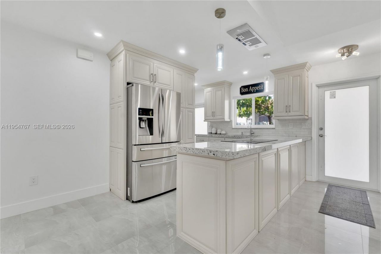 3605 NW 83rd Ave, Sunrise, FL 33351 Photo