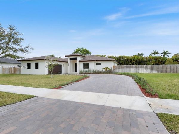 8221 SW 193rd Terrace, Cutler Bay, FL 33157