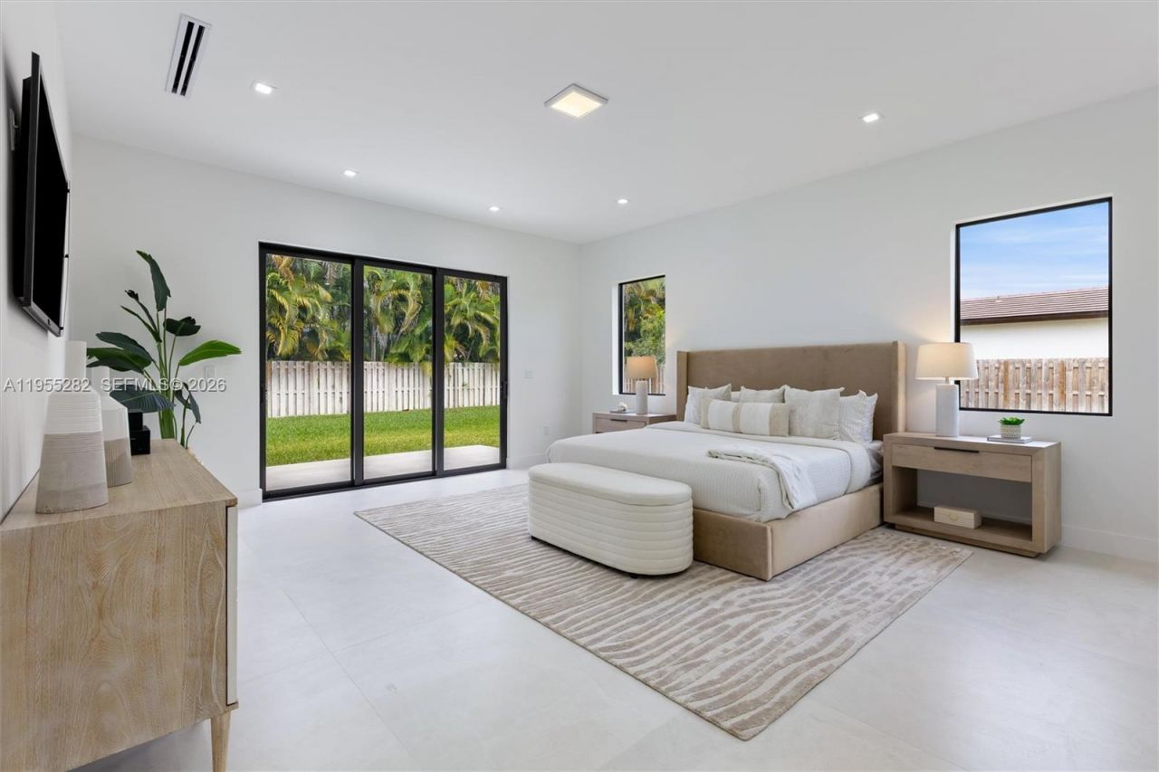 8221 SW 193rd Terrace, Cutler Bay, FL 33157 Photo