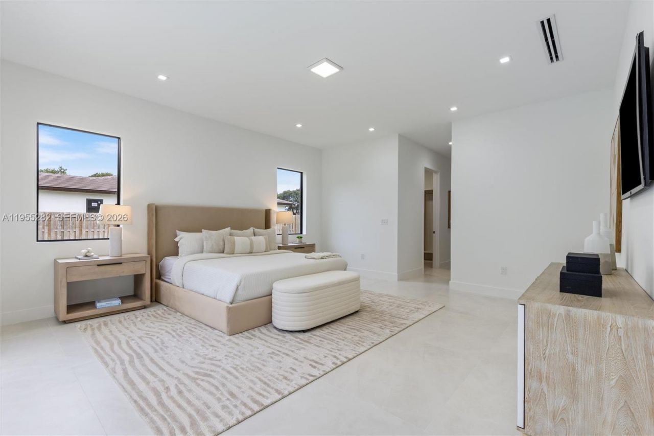 8221 SW 193rd Terrace, Cutler Bay, FL 33157 Photo