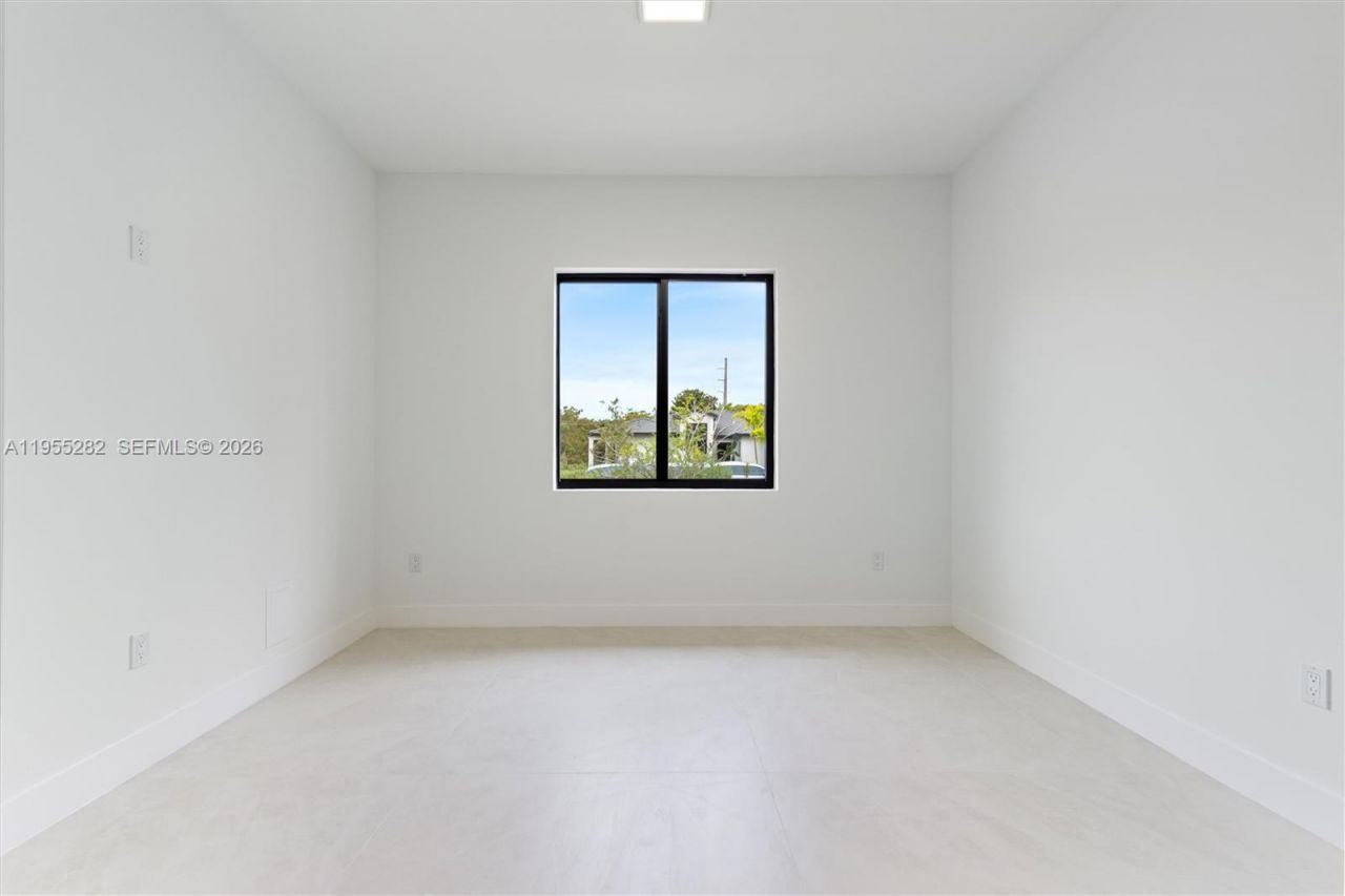 8221 SW 193rd Terrace, Cutler Bay, FL 33157 Photo