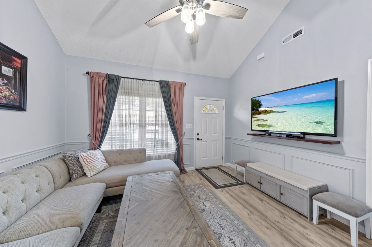 117 Maddux Ln. Photo 12