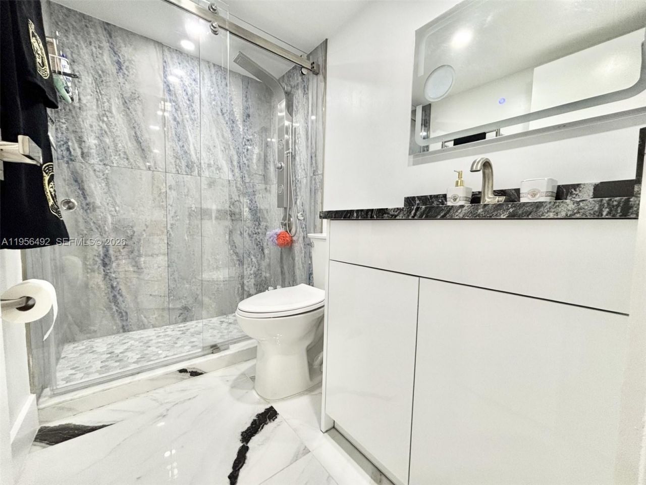 1965 S Ocean Dr , Unit 15B, Hallandale Beach, FL 33009 Photo