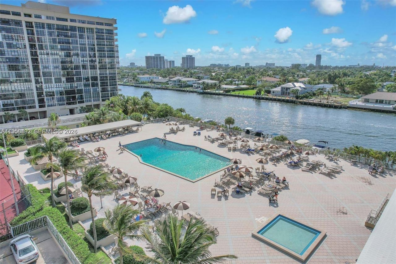 1965 S Ocean Dr , Unit 15B, Hallandale Beach, FL 33009 Photo