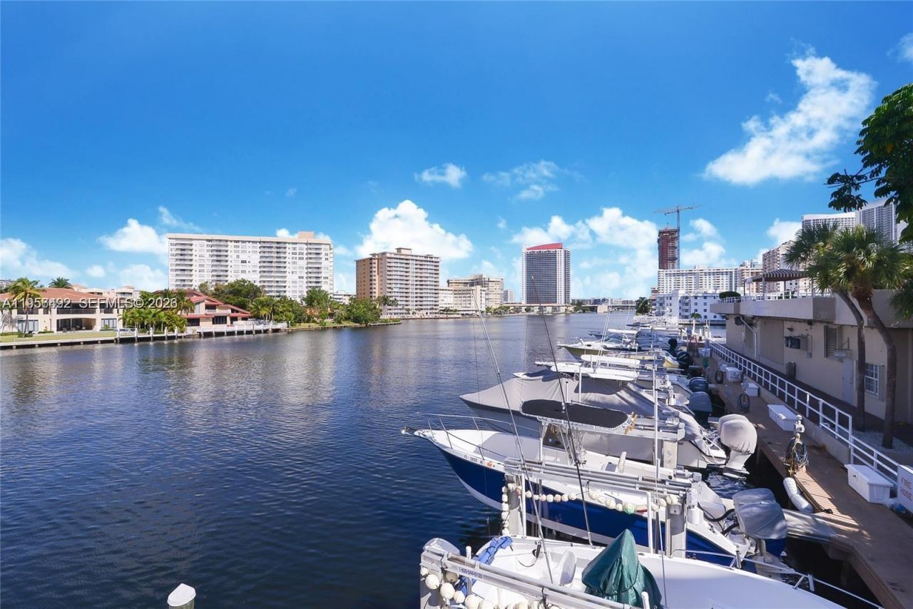 1965 S Ocean Dr , Unit 15B, Hallandale Beach, FL 33009 Photo