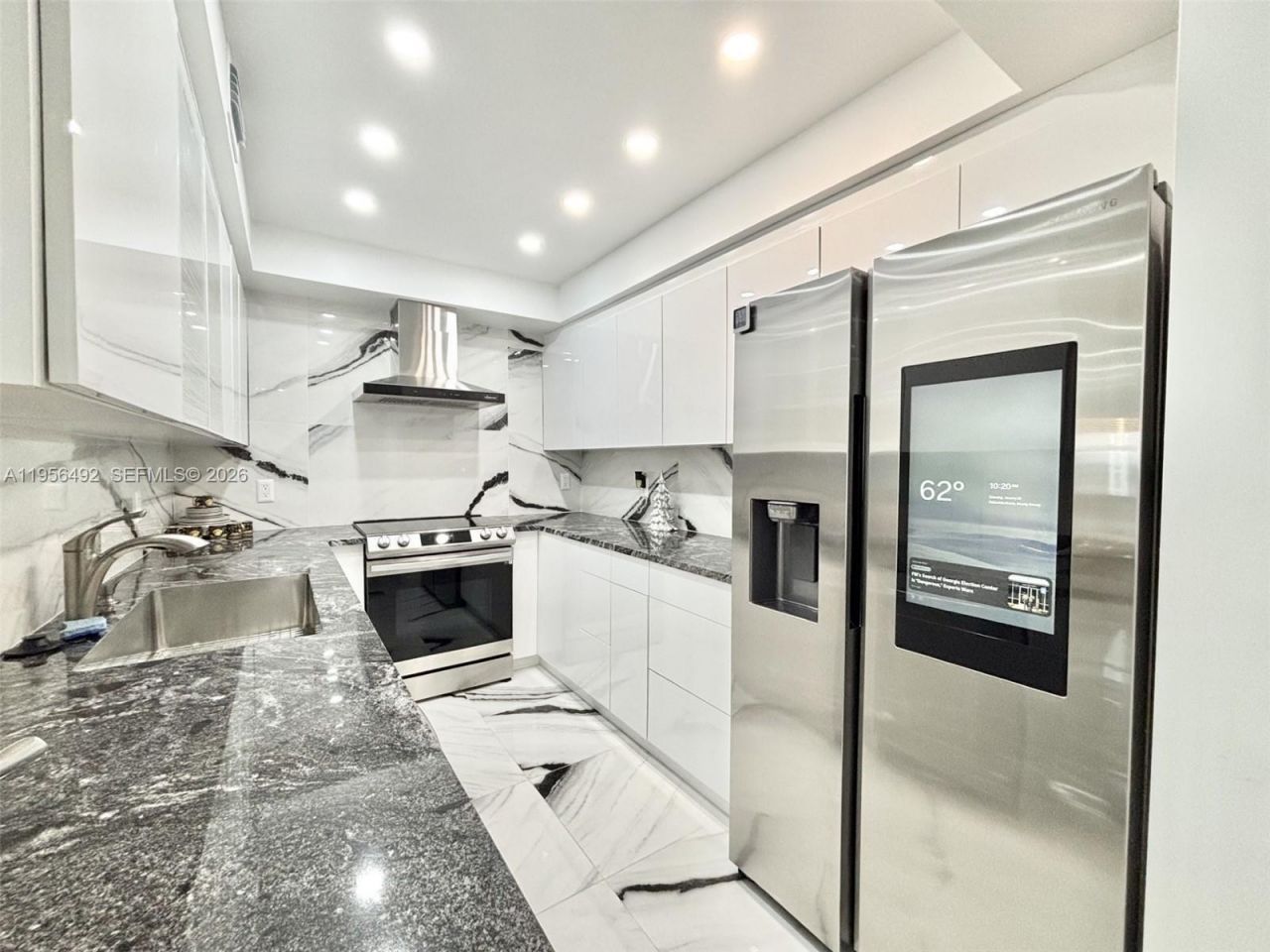 1965 S Ocean Dr , Unit 15B, Hallandale Beach, FL 33009 Photo