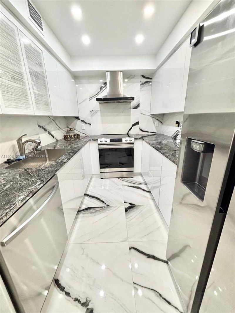 1965 S Ocean Dr , Unit 15B, Hallandale Beach, FL 33009 Photo