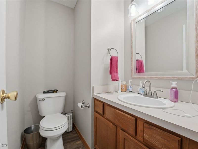 15100 Timber Ridge Drive, Middlefield, OH 44062 Photo 12