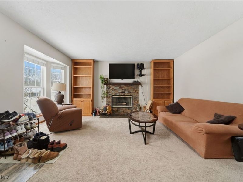 15100 Timber Ridge Drive, Middlefield, OH 44062 Photo 4