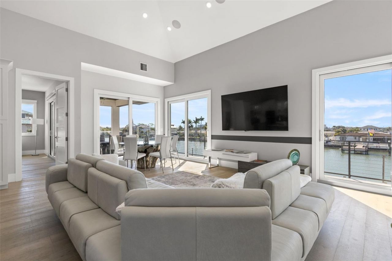 7966 1st Avenue S, Saint Petersburg, FL 33707 Photo