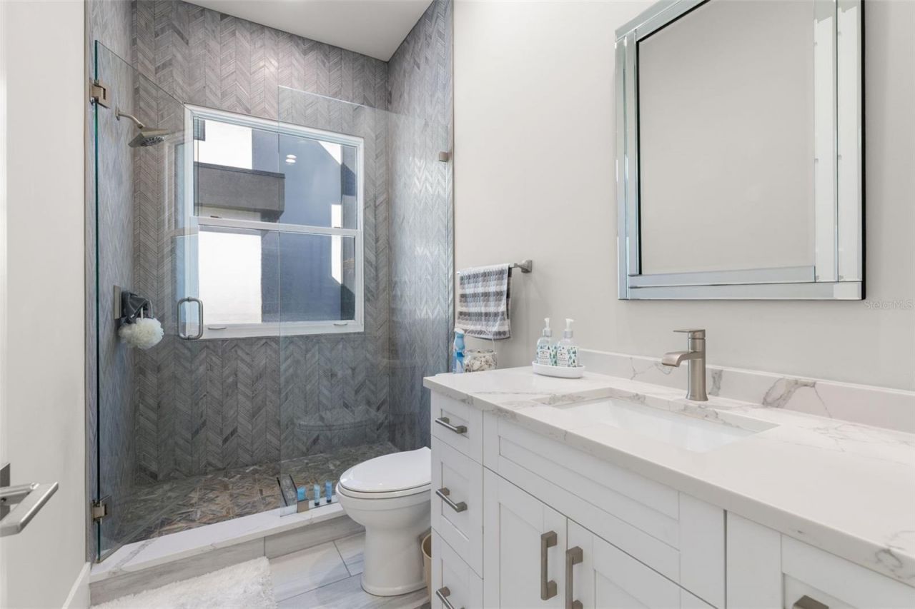 7966 1st Avenue S, Saint Petersburg, FL 33707 Photo