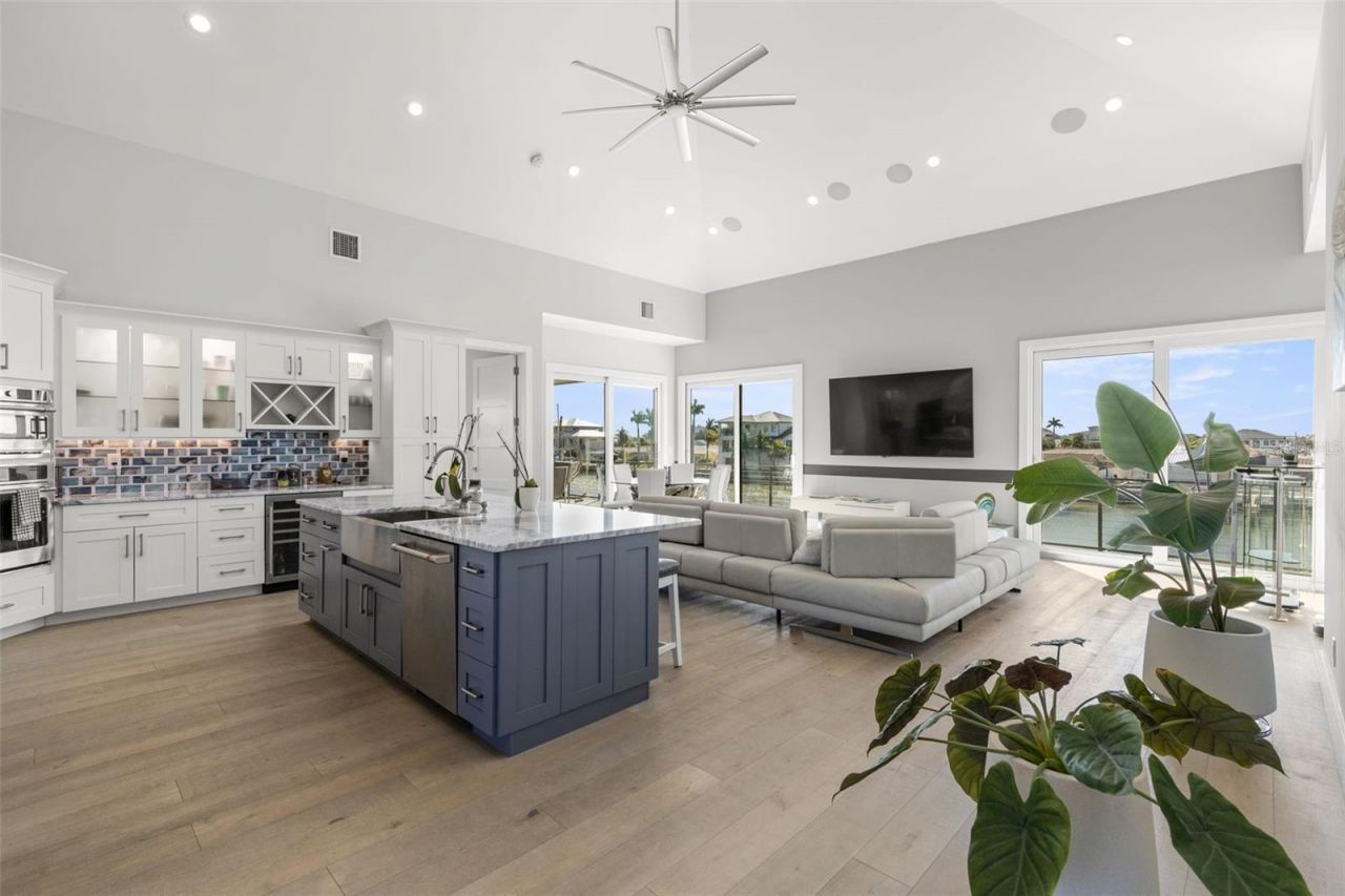 7966 1st Avenue S, Saint Petersburg, FL 33707 Photo