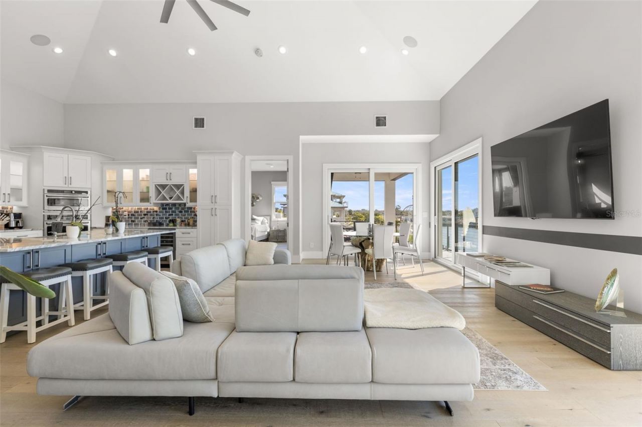 7966 1st Avenue S, Saint Petersburg, FL 33707 Photo