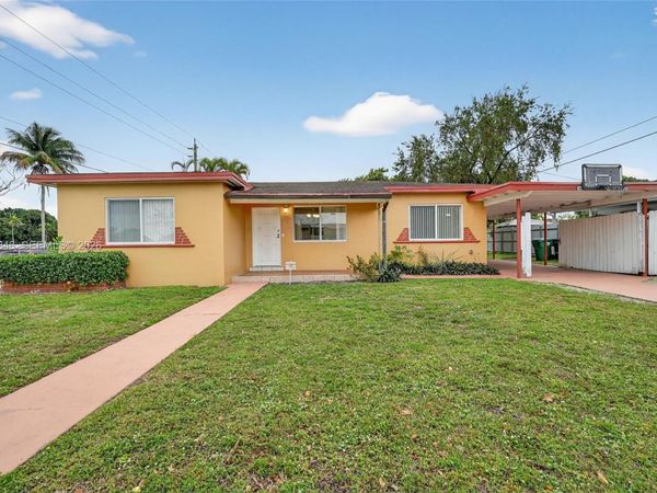 5700 NW 111th Ter , Hialeah, FL 33012