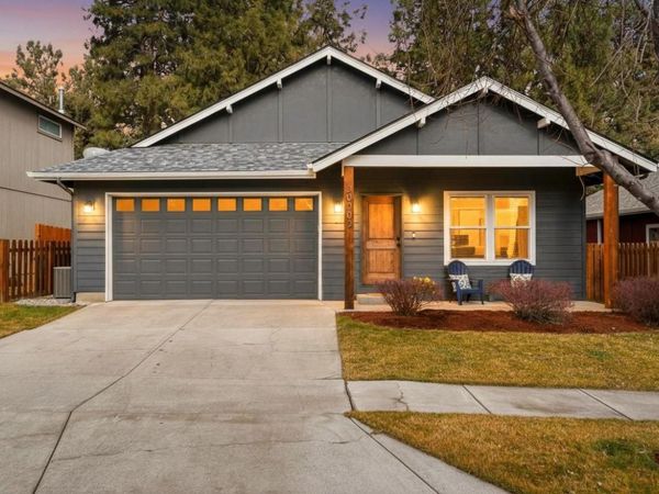 20302 SE Knightsbridge Place, Bend, OR 97702