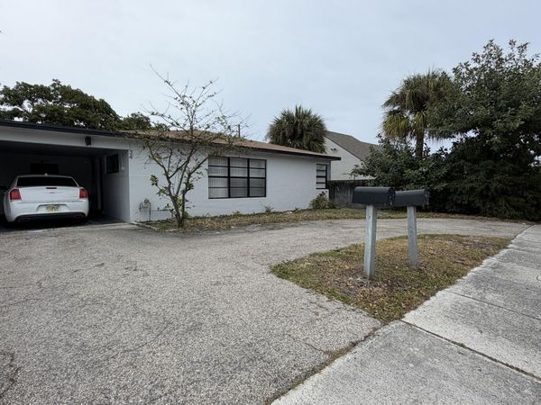 34 W 34th Street, Riviera Beach, FL 33404