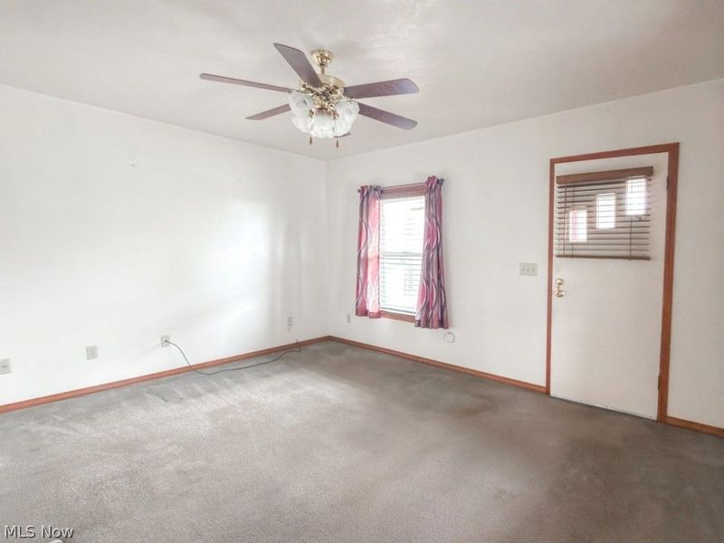 204 Tremble Avenue, Campbell, OH 44405 Photo 2