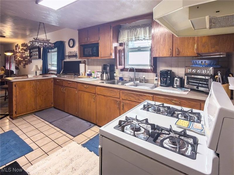 204 Tremble Avenue, Campbell, OH 44405 Photo 7